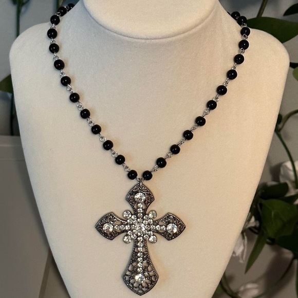 Black Beaded Necklace Choker Gothic Big Statement Cross Pendant Vampire … - Picture 6 of 10